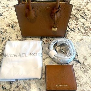 Michael Kors Mercer crossbody with matching wallet